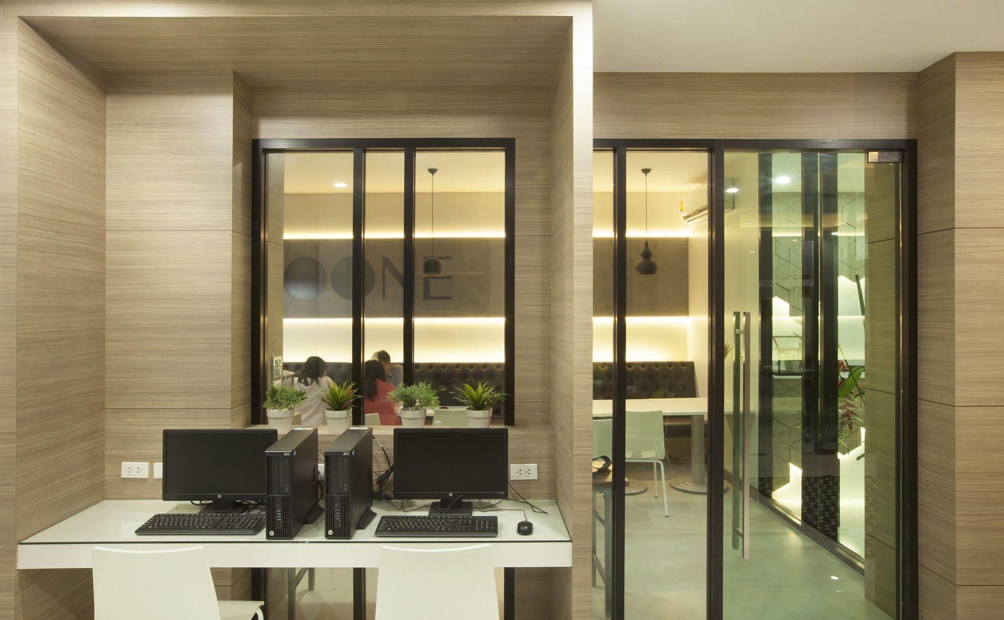 Boone Place Bangkok Luaran gambar